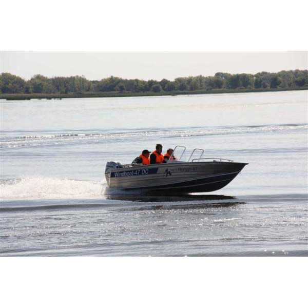 Алюминиевая лодка WINDBOAT-47DC в Ялте